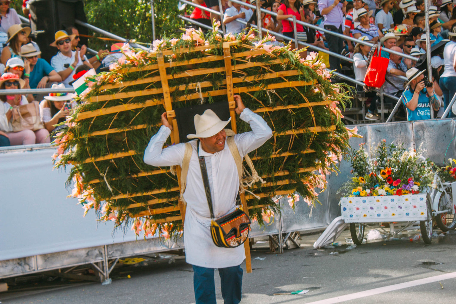 Inspiring Photos From Feria De Las Flores In Medell N Wanderluluu